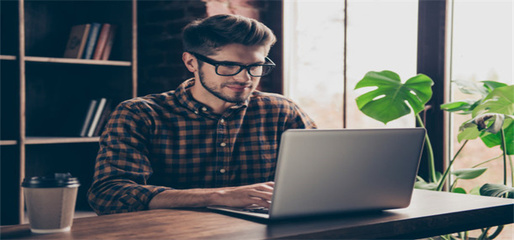 壹潤網絡 專注于計算機軟硬件技術開發與銷售的先鋒企業